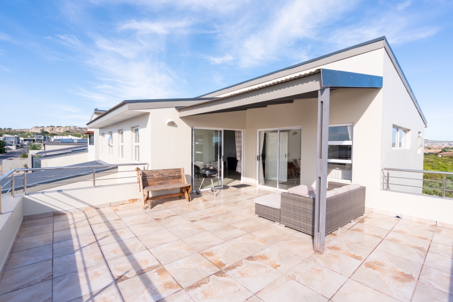 4 Bedroom Property for Sale in Sunset Estate Western Cape